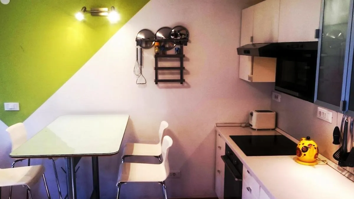 Colorful City Center Apartment - Free Parking Ljubljana