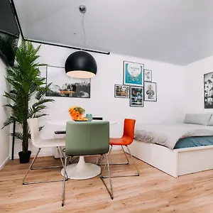 Apartment Hanna's With Free Parking, Ljubljana